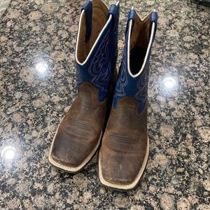 Ariat - youth size 3